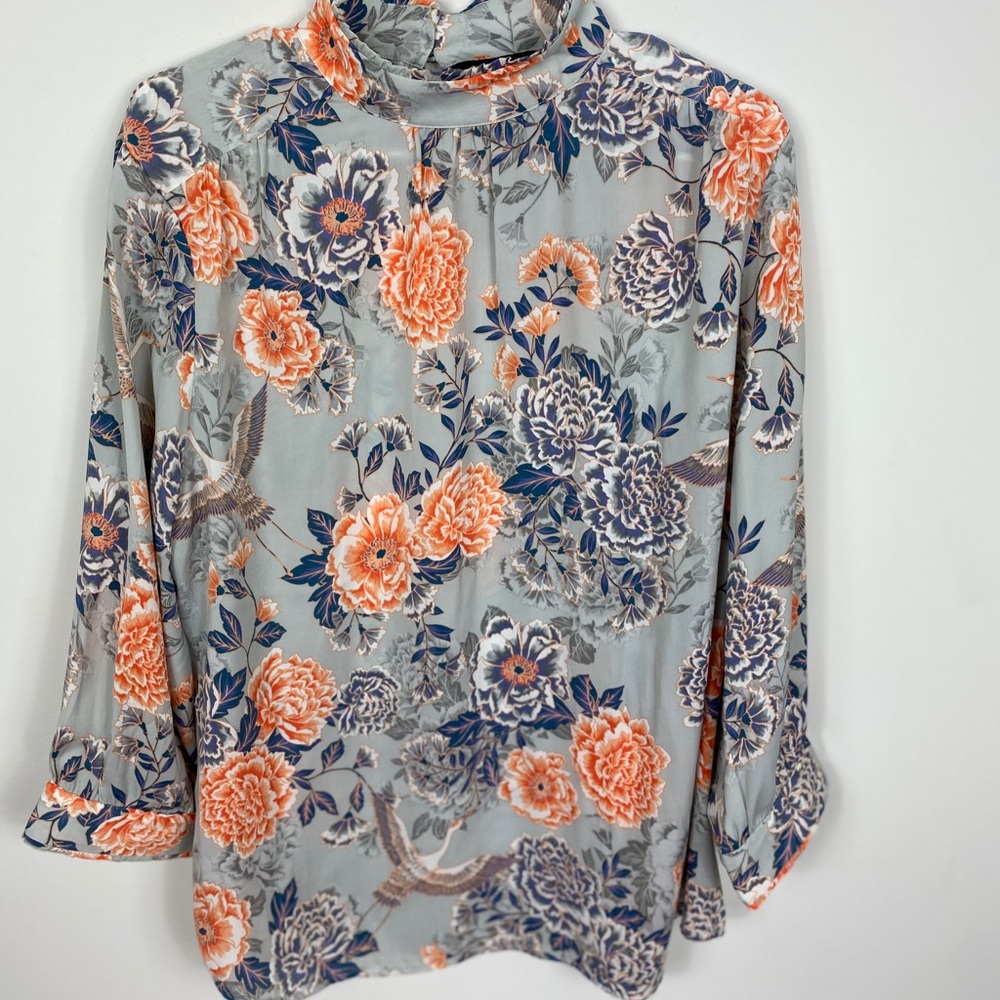 💖Banana Republic floral blouse